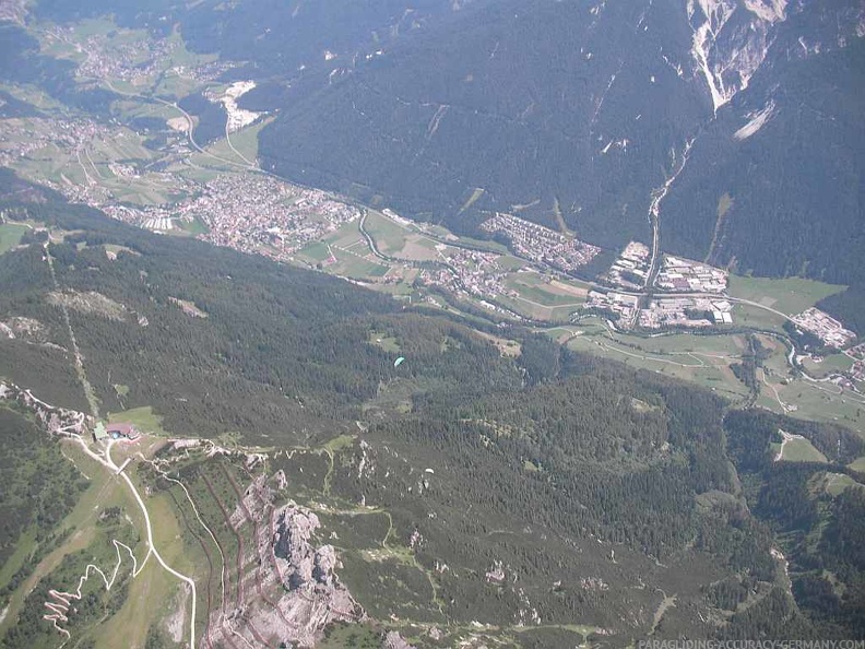 2010_Stubai_Flugsafari_Paragliding_101.jpg