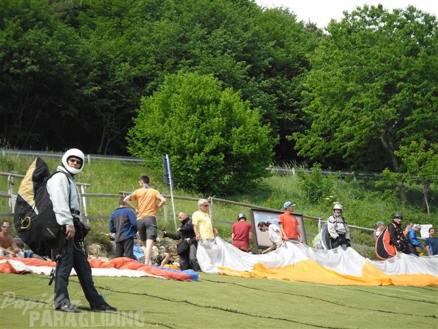 2011 FW17.11 Paragliding 004