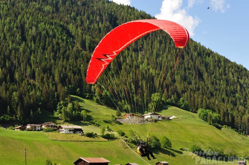 2011 FW17.11 Paragliding 262