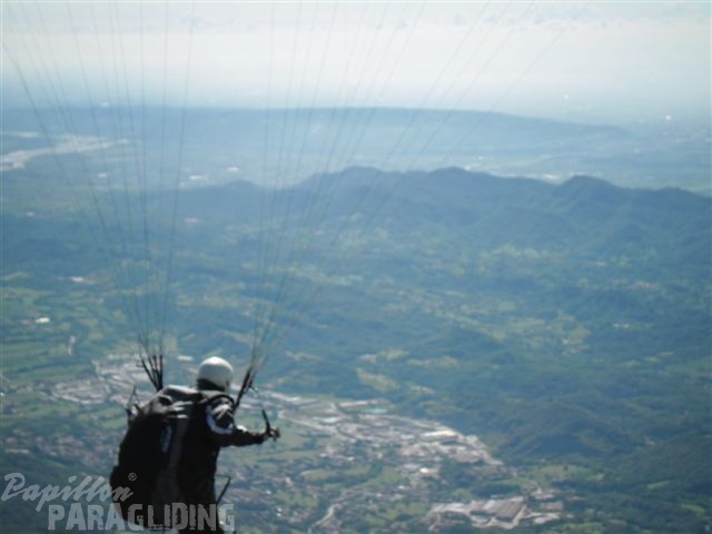2011 FW28.11 Paragliding 048