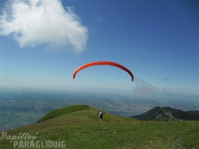 2011 FW28.11 Paragliding 057