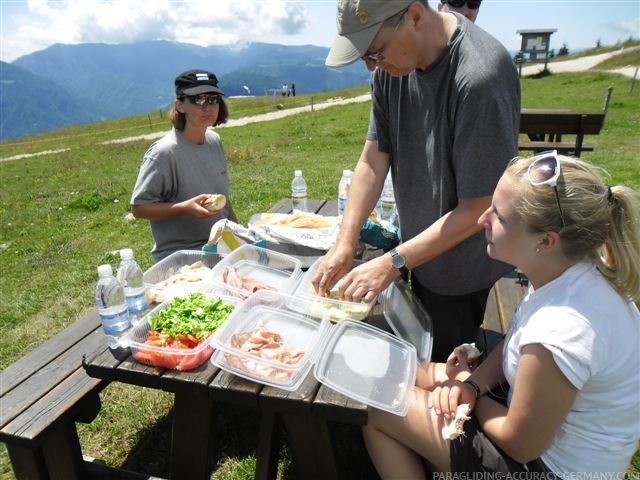 2011 FW28.11 Paragliding 116