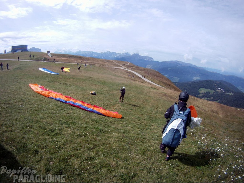 2011 FU2 Dolomiten Paragliding 008