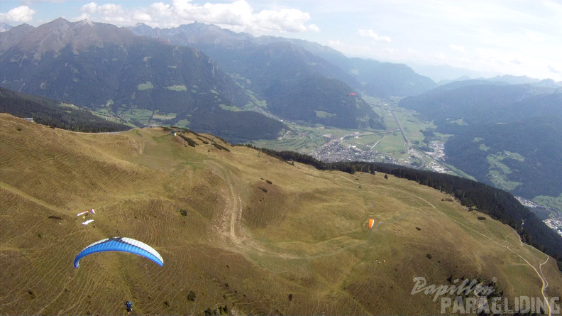 2011 FU2 Dolomiten Paragliding 012