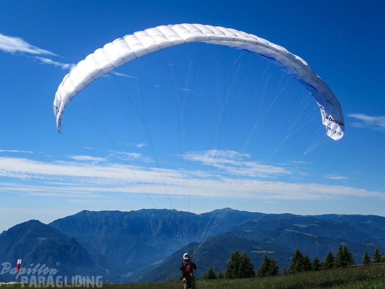 FWA26.16-Watles-Paragliding-1079