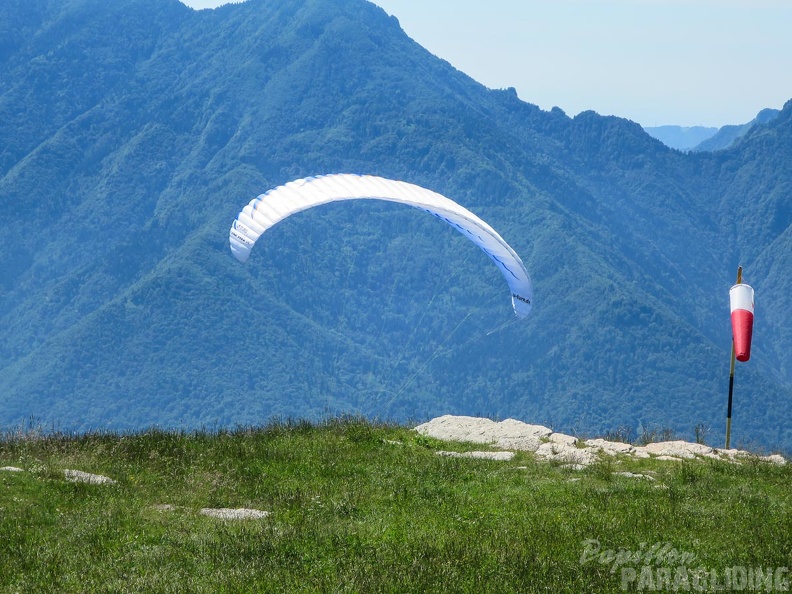 FWA26.16-Watles-Paragliding-1090