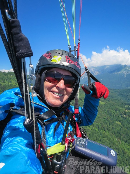 FWA26.16-Watles-Paragliding-1163