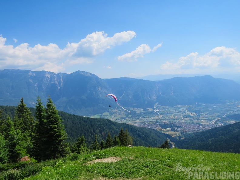 FWA26.16-Watles-Paragliding-1201