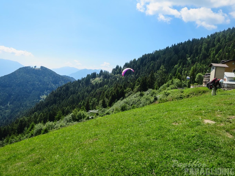 FWA26.16-Watles-Paragliding-1207