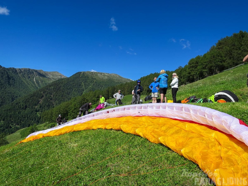 FWA26.16-Watles-Paragliding-1305