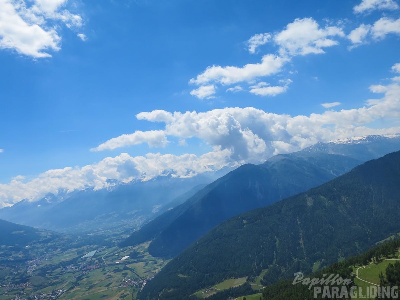 FWA26.16-Watles-Paragliding-1364