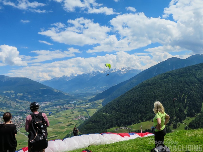 FWA26.16-Watles-Paragliding-1406