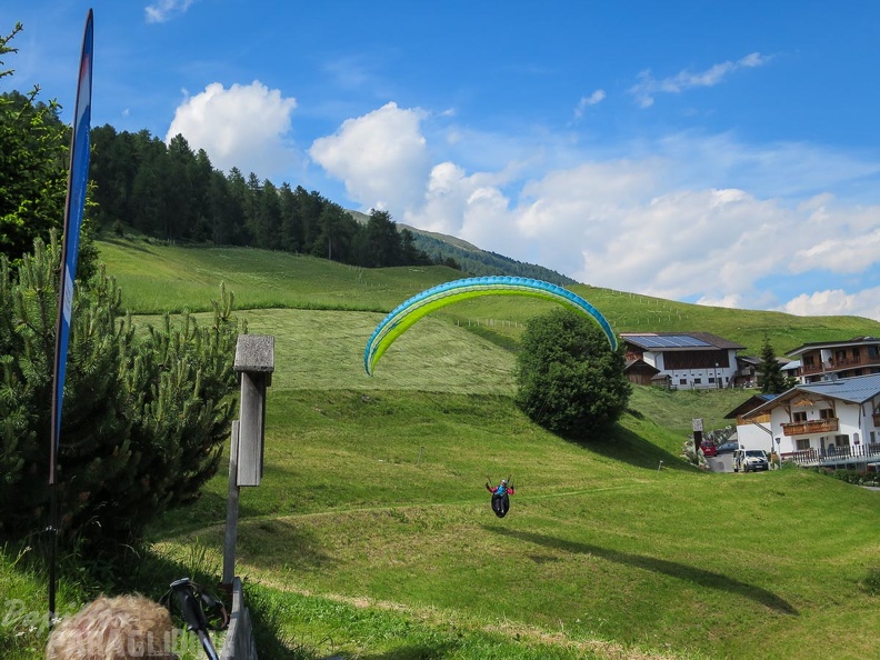 FWA26.16-Watles-Paragliding-1422