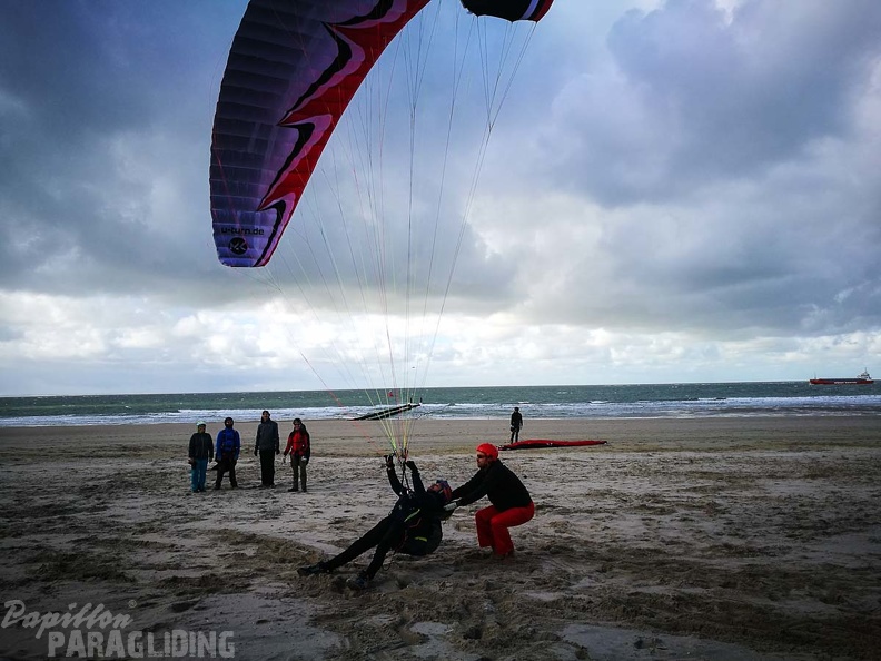 FZ37.17_Zoutelande-Paragliding-143.jpg