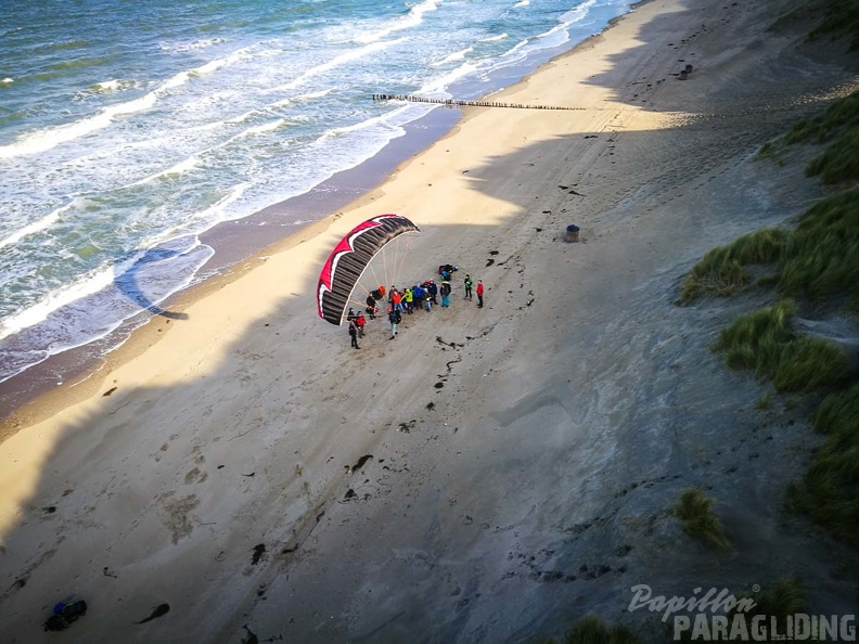 FZ37.17 Zoutelande-Paragliding-309