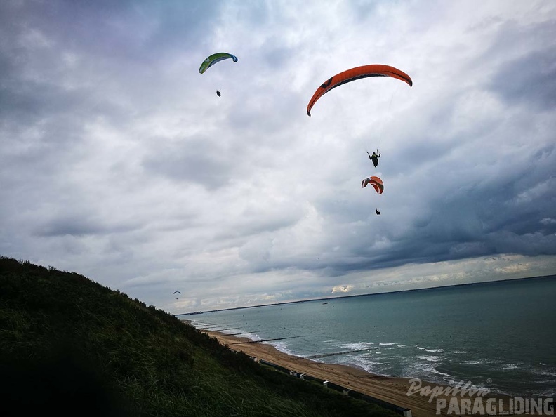 FZ37.17_Zoutelande-Paragliding-405.jpg