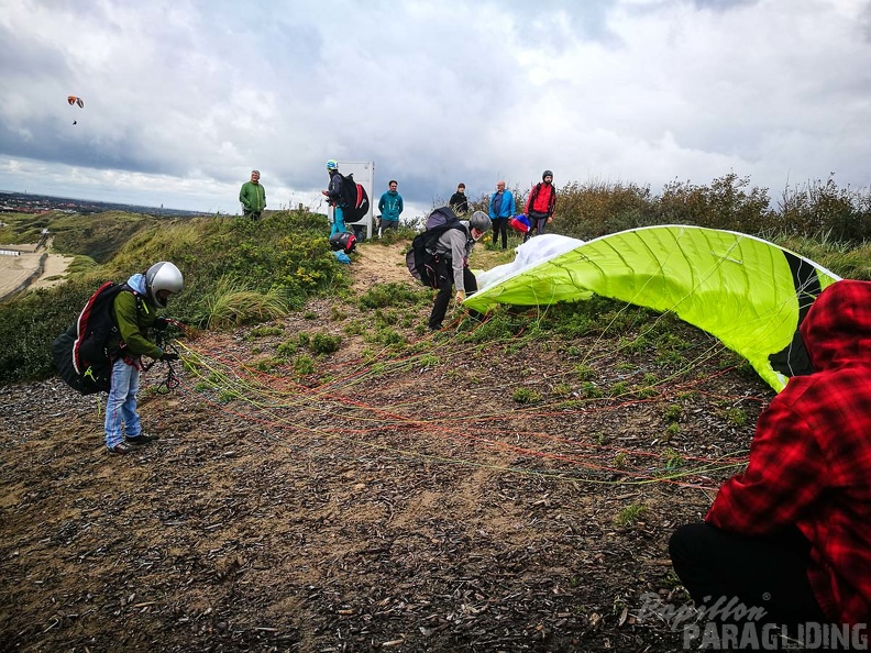 FZ37.17 Zoutelande-Paragliding-407