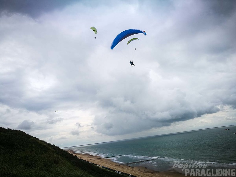 FZ37.17 Zoutelande-Paragliding-442