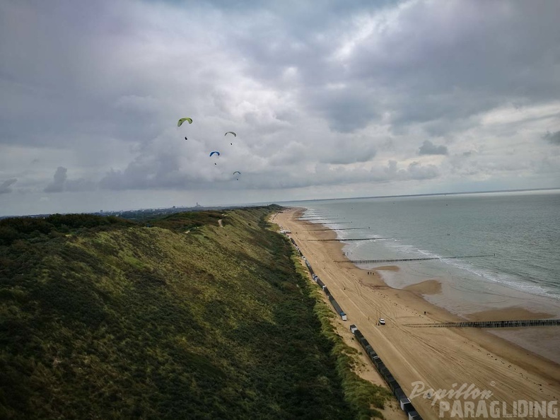 FZ37.17 Zoutelande-Paragliding-474