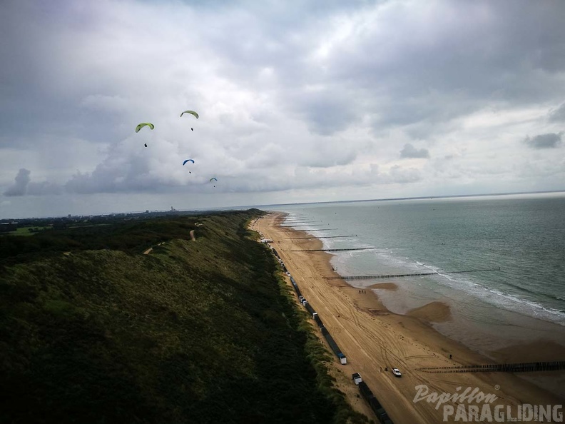 FZ37.17 Zoutelande-Paragliding-475