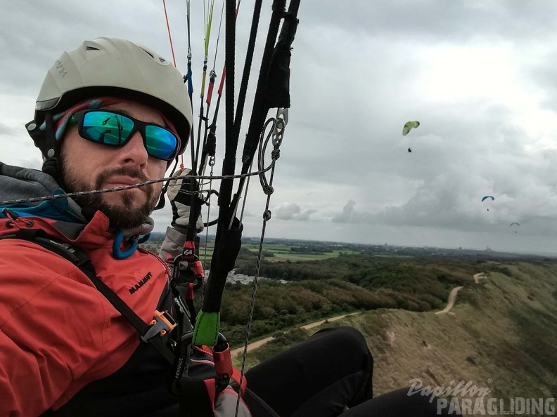 FZ37.17 Zoutelande-Paragliding-479