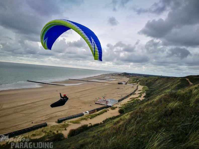FZ37.17_Zoutelande-Paragliding-519.jpg