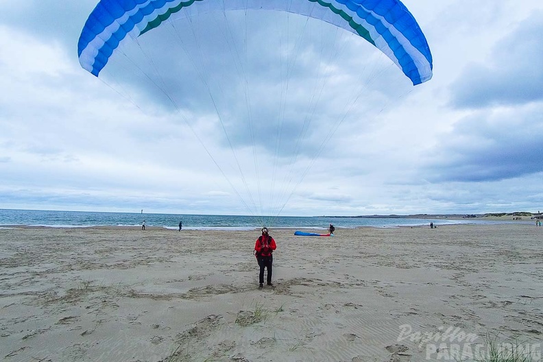 FZ37.18 Zoutelande-Paragliding-161