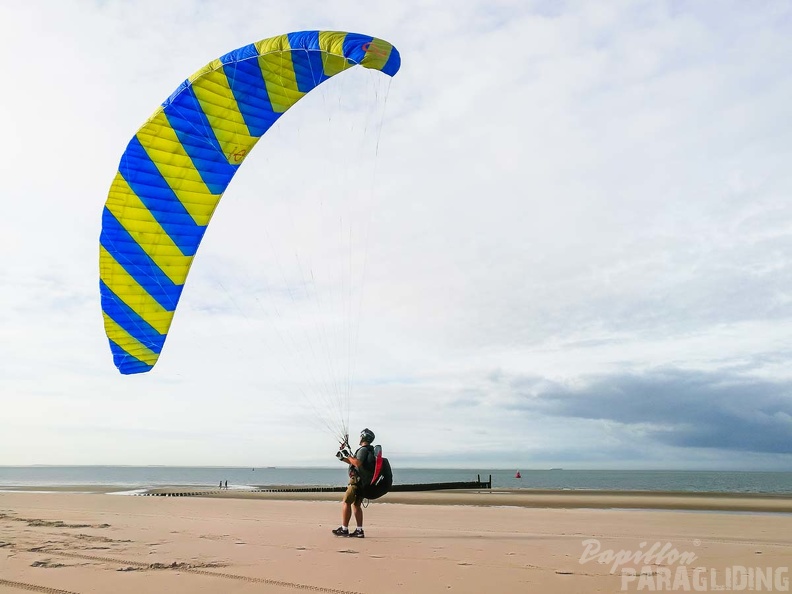 FZ37.18 Zoutelande-Paragliding-179