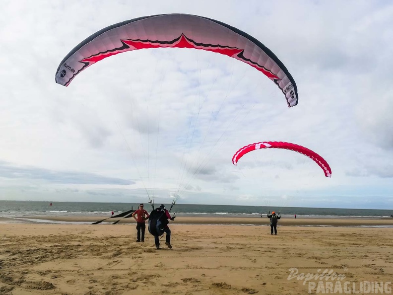 FZ37.18_Zoutelande-Paragliding-216.jpg