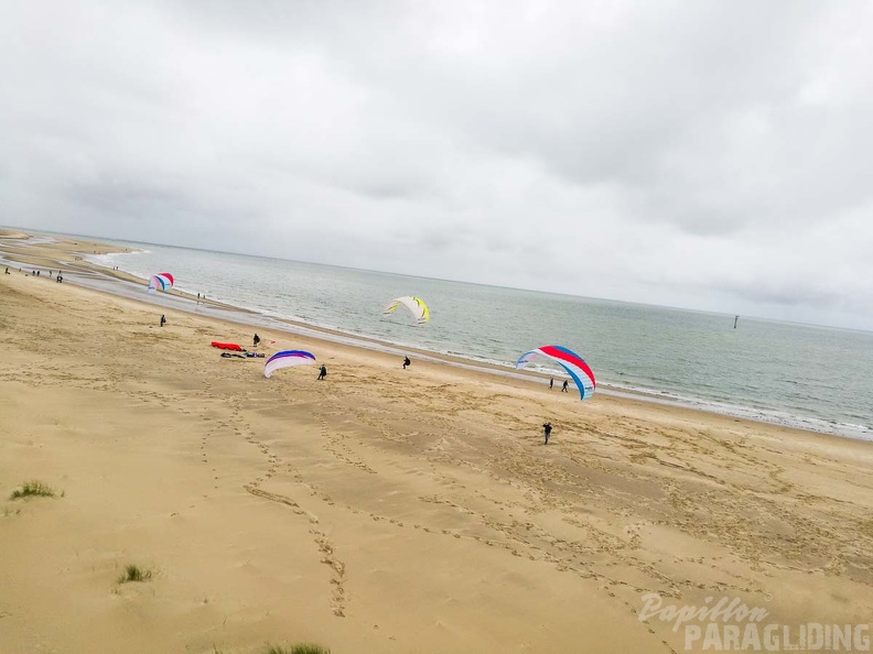 FZ37.18 Zoutelande-Paragliding-348