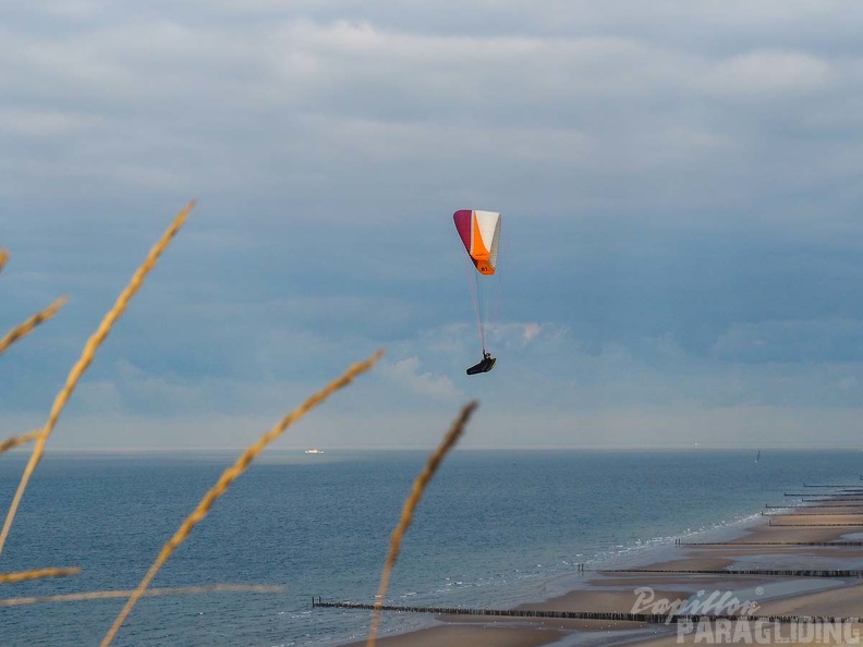 FZ37.18_Zoutelande-Paragliding-523.jpg