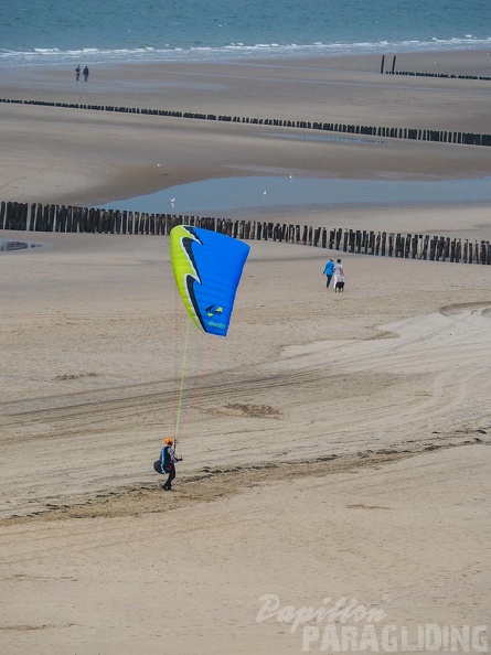 FZ37.18 Zoutelande-Paragliding-603