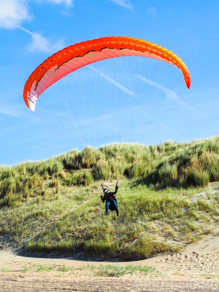 FZ37.18_Zoutelande-Paragliding-729.jpg