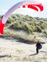 FZ37.18 Zoutelande-Paragliding-749