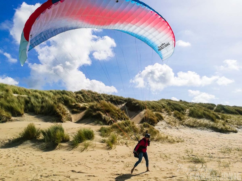 FZ37.18_Zoutelande-Paragliding-806.jpg