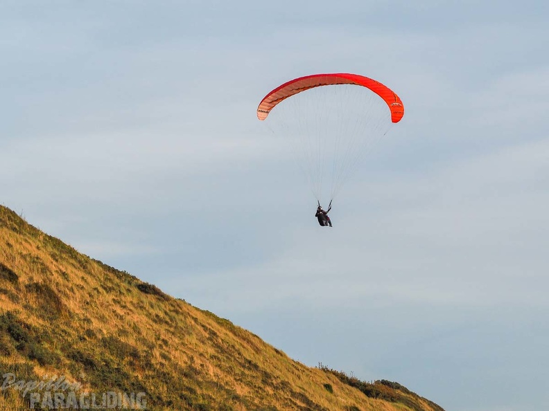 FZ37.18 Zoutelande-Paragliding-907