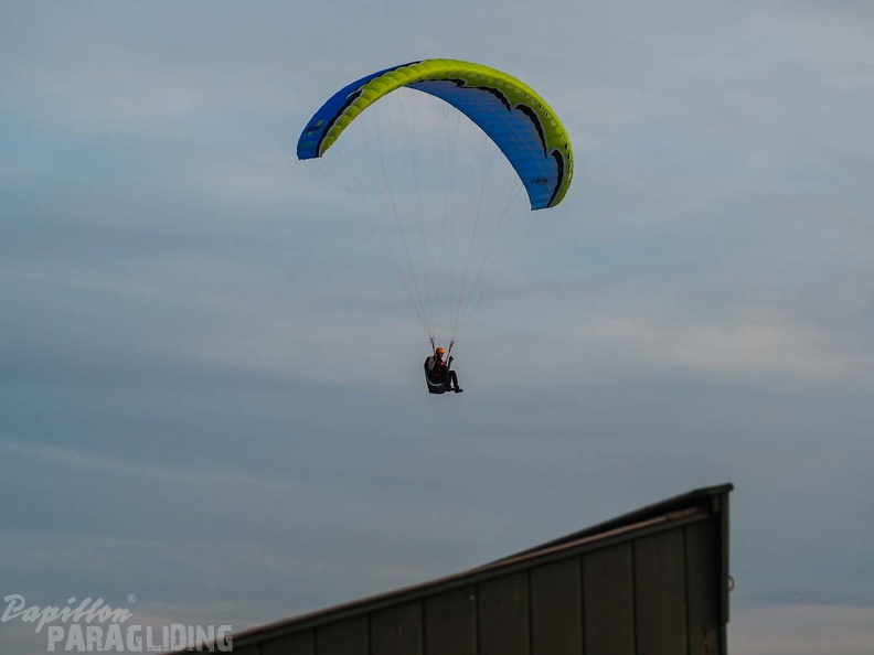 FZ37.18 Zoutelande-Paragliding-927