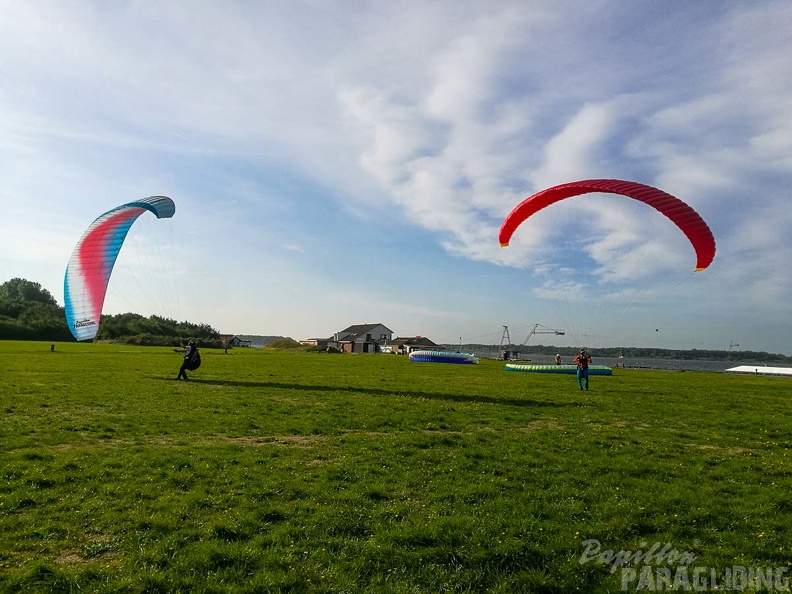 FZ38.18 Zoutelande-Paragliding-237