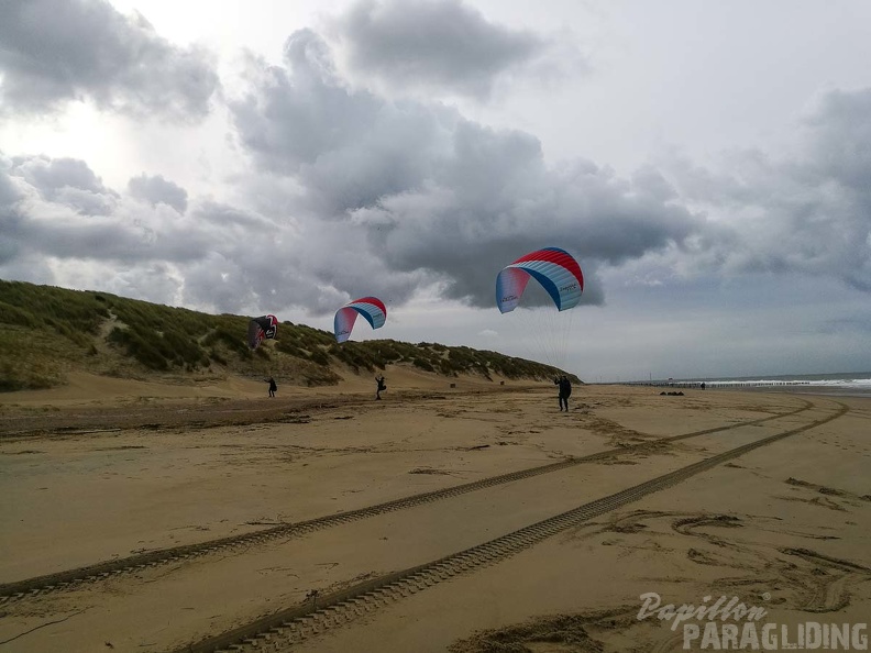 FZ38.18 Zoutelande-Paragliding-346