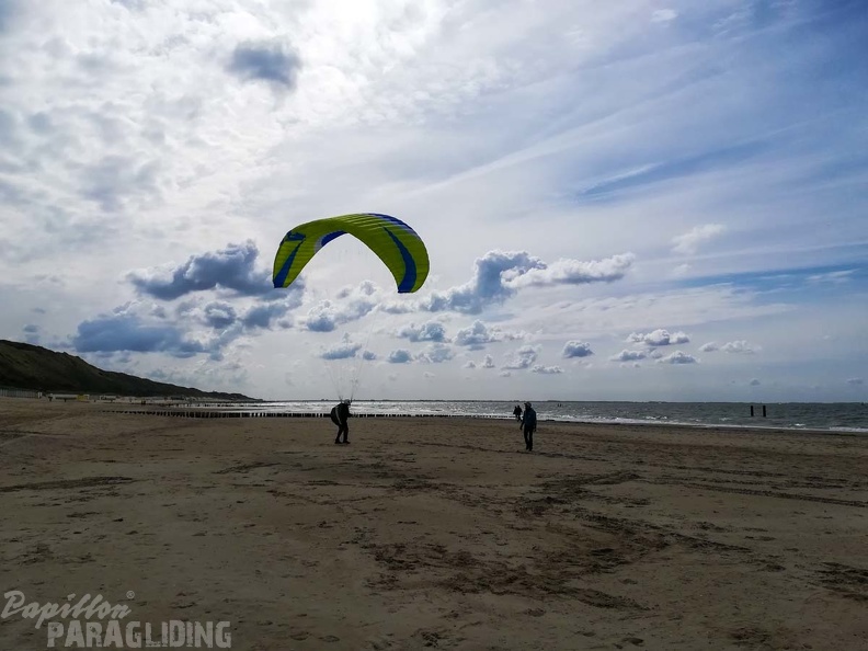 FZ37.19_Zoutelande-Paragliding-147.jpg