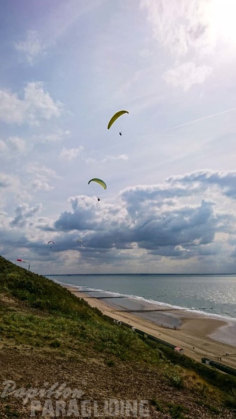 FZ37.19_Zoutelande-Paragliding-168.jpg