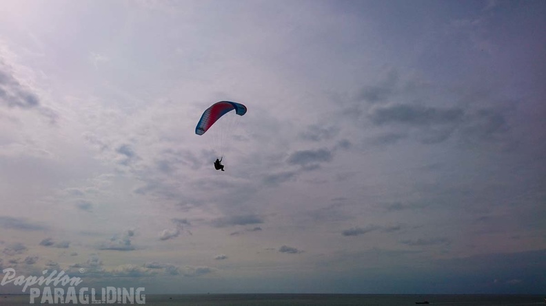 FZ37.19 Zoutelande-Paragliding-181