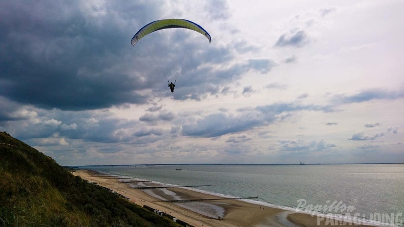 FZ37.19 Zoutelande-Paragliding-199