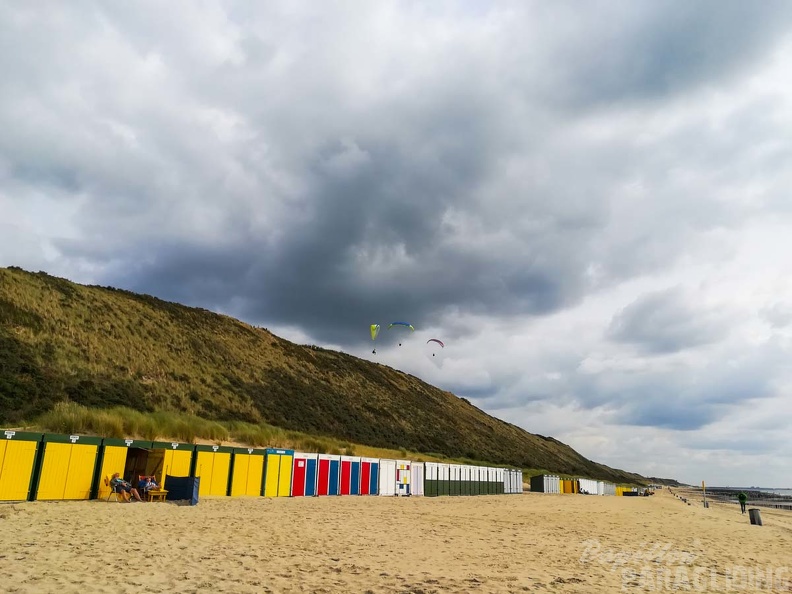 FZ37.19_Zoutelande-Paragliding-213.jpg