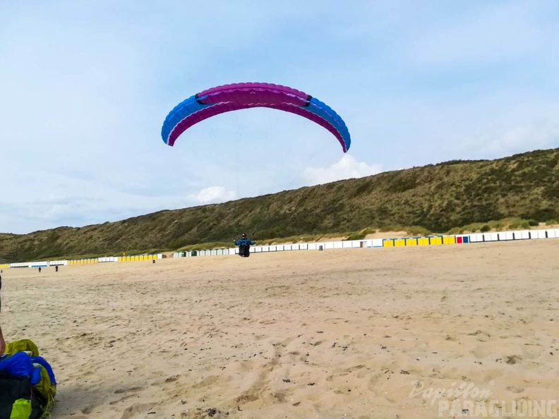 FZ37.19 Zoutelande-Paragliding-226