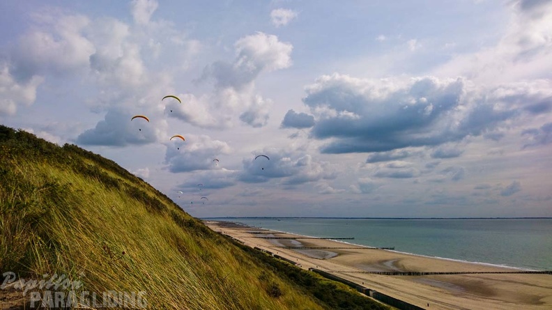 FZ37.19_Zoutelande-Paragliding-239.jpg