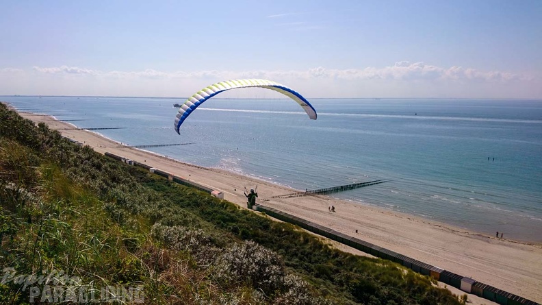 FZ37.19 Zoutelande-Paragliding-286