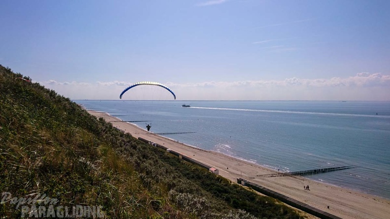 FZ37.19_Zoutelande-Paragliding-287.jpg