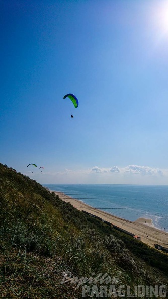 FZ37.19 Zoutelande-Paragliding-334