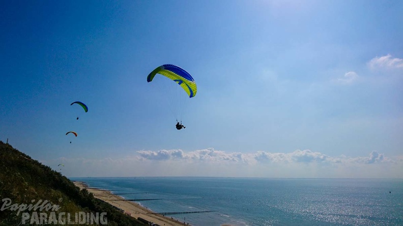 FZ37.19 Zoutelande-Paragliding-336